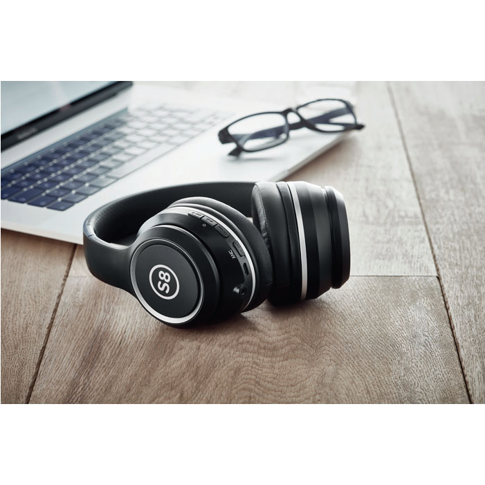 Bluetooth колонки и рекламни слушалки